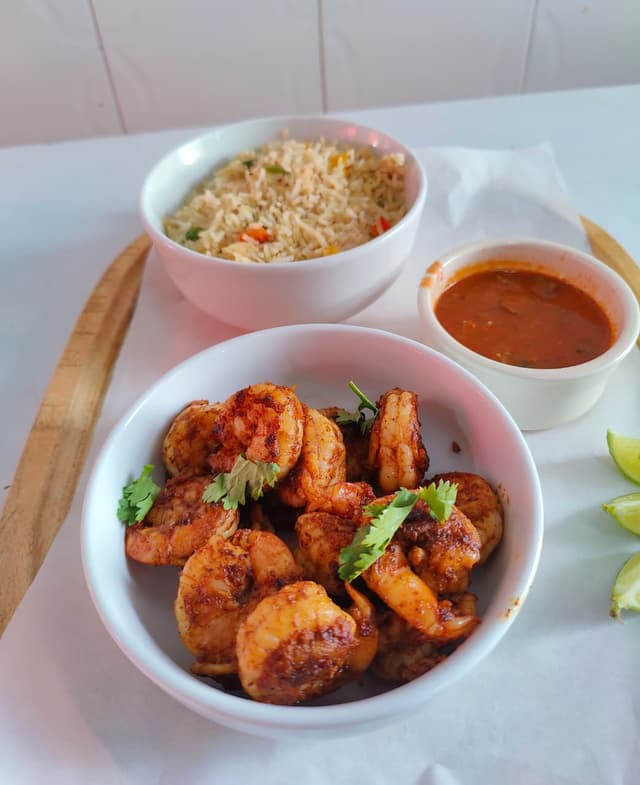 Garlic Prawns with Veg Rice